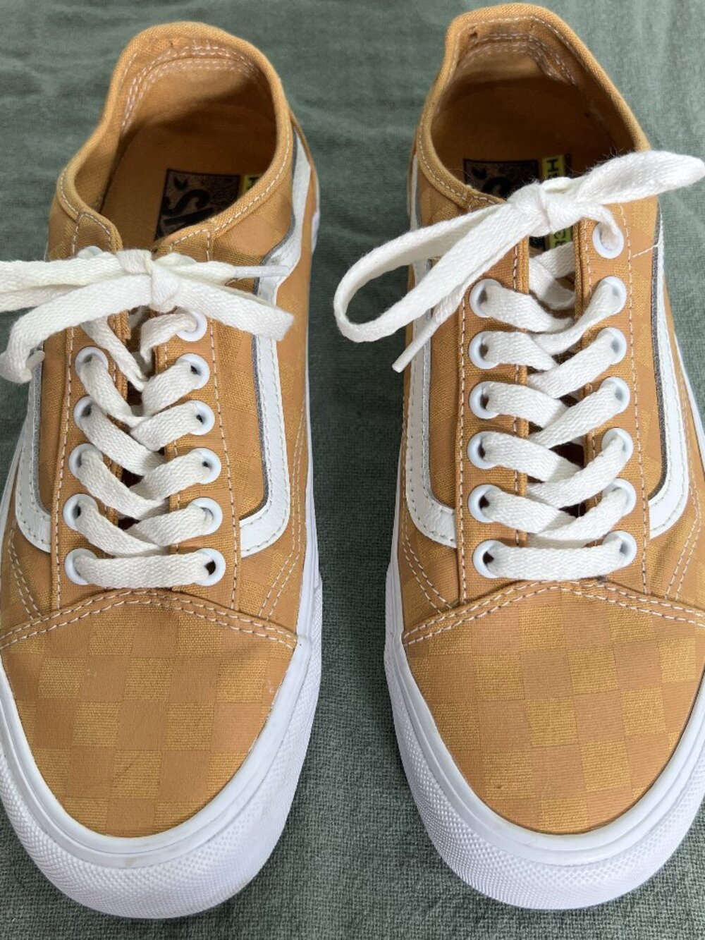 VANS Mustard Yellow/Gold VR3 Cush Low-Top Sneakers SZ M: 7.5 W: 9.0